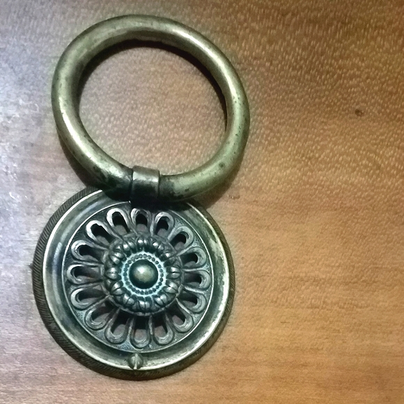 Antique Art Deco Pull Knobs set of 8 - Picture 9 of 14